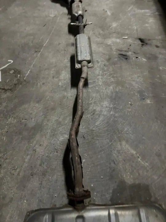 Pakoputken Vaimennin OEM 123456 Mazda CX-3 2.0L image 3
