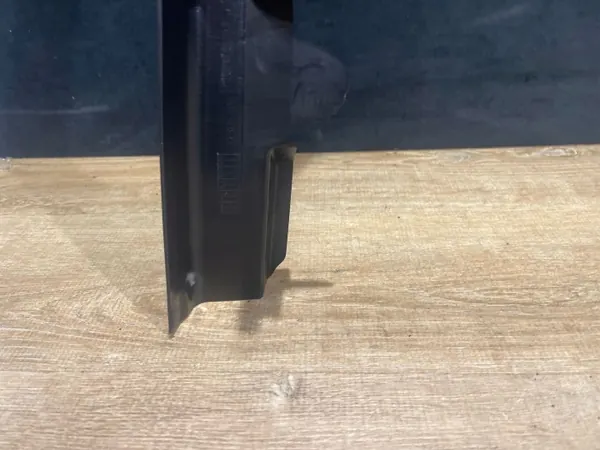 Land Rover Hecktürleiste links OEM DK6225515A image 5