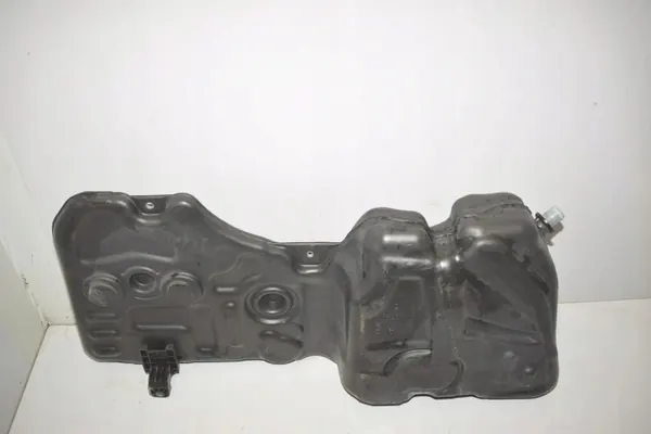 Tanque combustível BMW OEM 16119895425 para F40 2.0L image 3