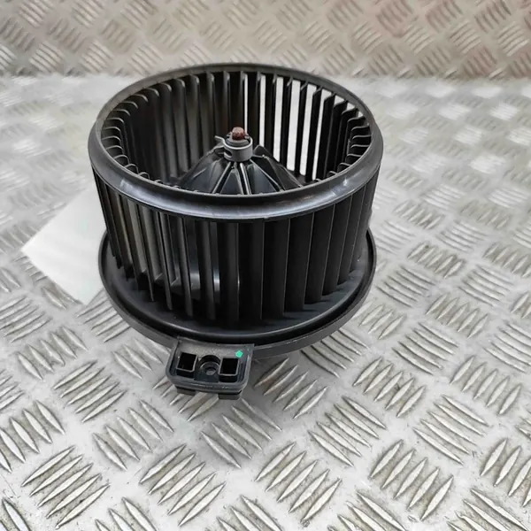 Motor de aquecimento Hyundai i40 2013 image 3