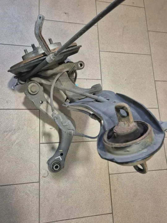 KIA Ceed III vasen taka-akselinivel OEM ODO9301 image 3