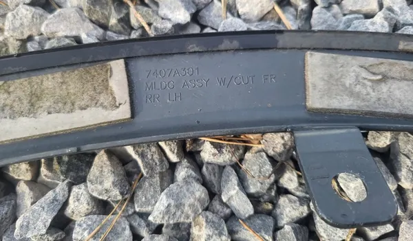 Mitsubishi Outlander III Etuvasen lokasuojan peite 7407A301 image 4