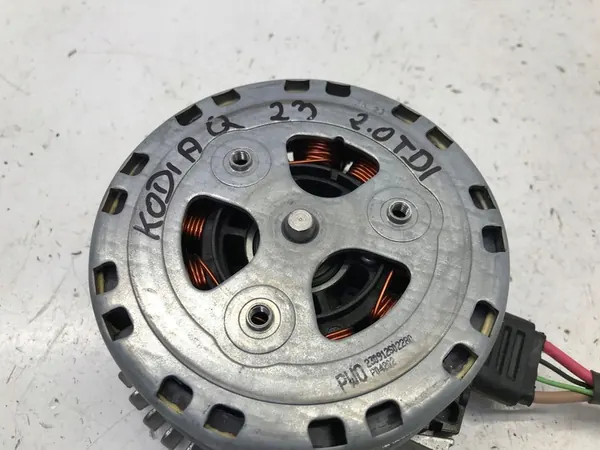 Jäähdyttimen tuulettimen moottori SKODA KODIAQ 2023 2.0 TDI UC101URL0B07 image 2