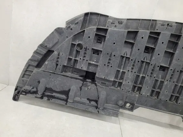 OEM 622359780R Etupuskurin peitelaatta Renault Fluence image 6