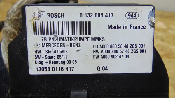 Mercedes W221 Zentralverriegelungspumpe Sitz - Gebraucht OE image 4
