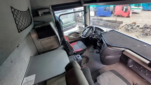 Conjunto Interior Cabine Renault Magnum OEM VEGA image 5