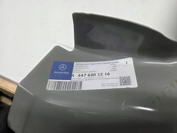 Mercedes Vito W447 Eckleiste Links Hinten OEM A4476301216 image 3