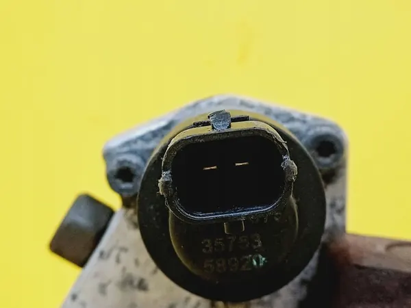 Brandstofpomp Renault Laguna II 1.9 DCI 8200342594 / 0445010087 image 6