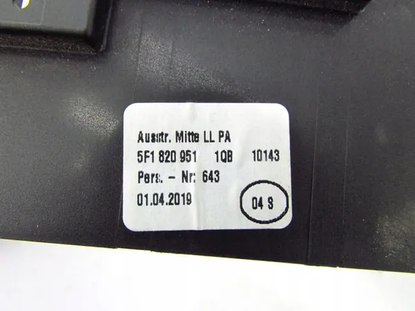 SEAT LEON III Gitter OEM 5F1820951 - Gebrauchter Zustand image 9