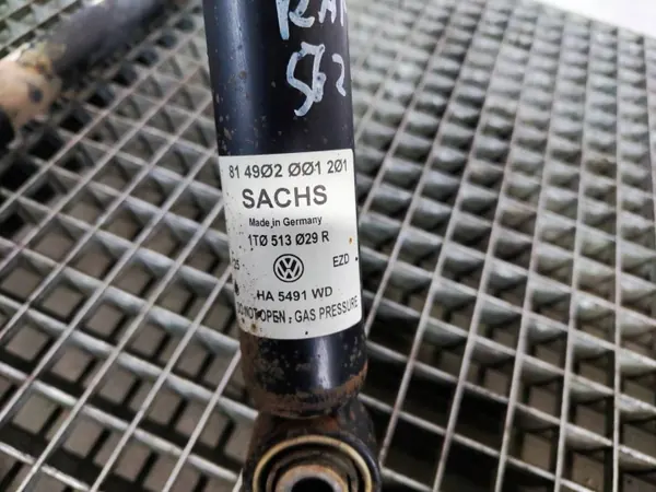 Amortisseur Arrière OEM 1T0513029RAOP1136 pour VW Touran image 4