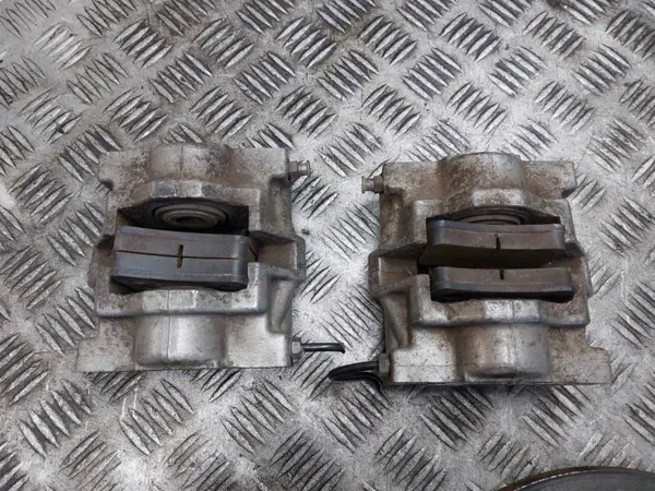 Disques + Plaquettes + Étriers Frein AR OEM Citroen C5 I image 3