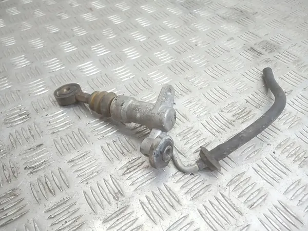 Kytkin sylinteri AUDI A4 (8D2, B5) 1997 8D1721401B image 3