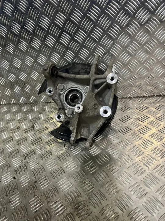 Volvo XC40 2019 Bakhjulsnav OEM 32221150 image 9