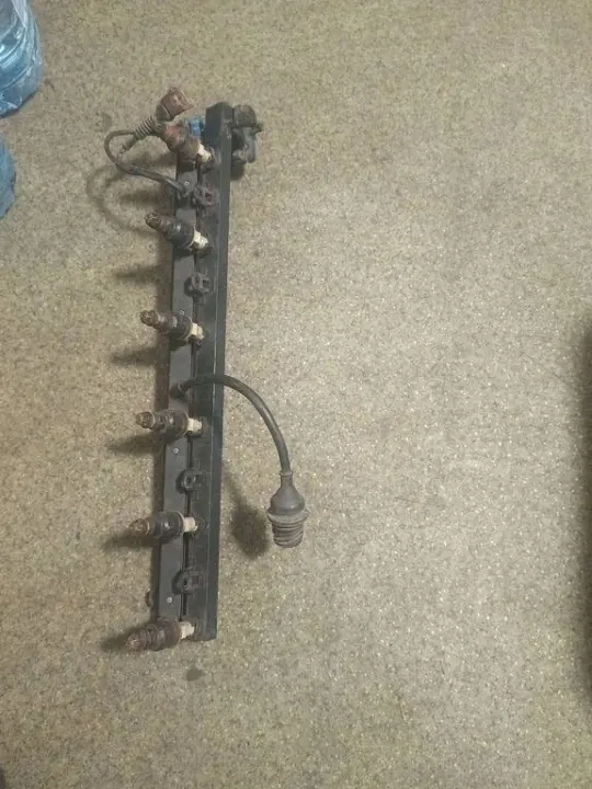 Juego de inyectores BMW 1711416 para Serie 5 E39 2.5L image 3