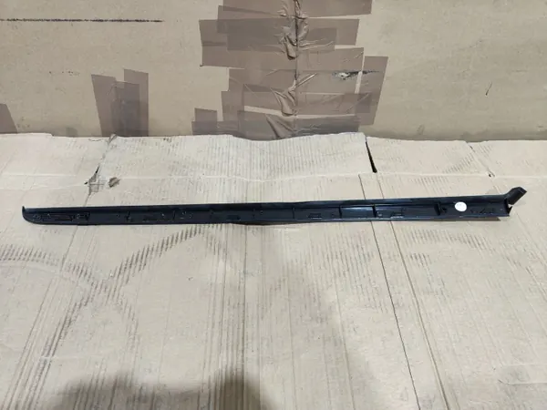 OEM 9810112080 Vasen Tuulilasin Lista Peugeot 3008 II image 8