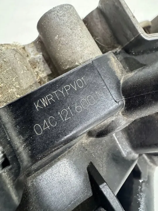 Pompa acqua alloggiamento termostato VW Up Polo Seat Mii Skoda Fabia III image 4