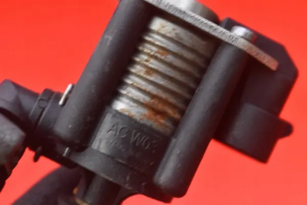 Rampe d'injection GPL OEM 67R-017294 3 cylindres image 8