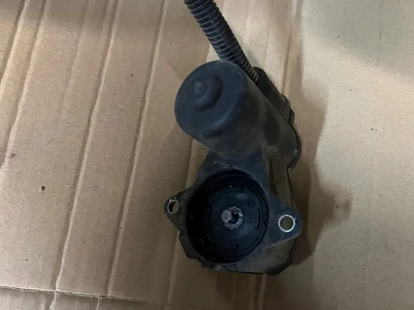 Handbromsmotor OEM SILNICZEK RĘCZNEGO A8 D3 image 4