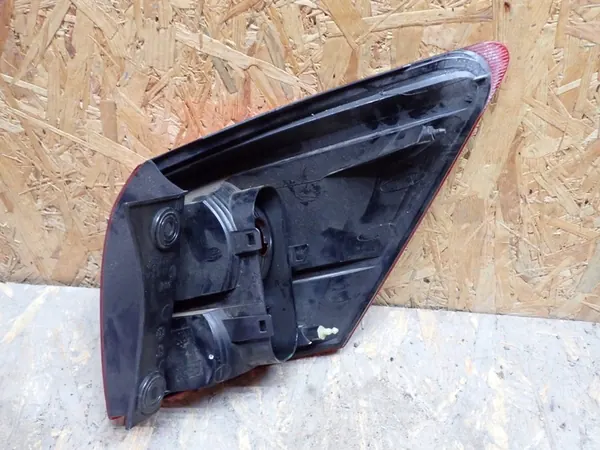 Luz trasera izquierda Nissan Qashqai 2006-2010 OEM 26559JD00A image 3