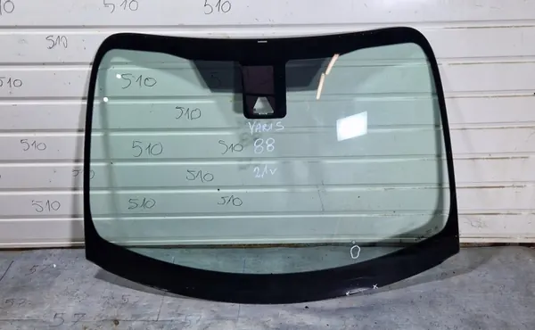 Pare-brise avant Toyota Yaris IV 2024 OEM d'occasion image 2