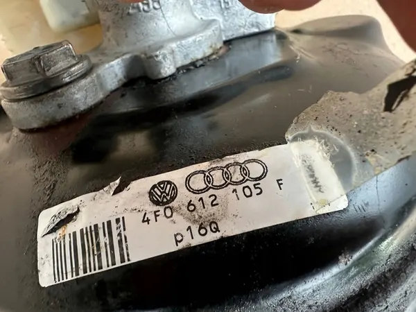 AUDI A6 C6 3.2 FSI Bromsservo Pump 4F0612105F image 6