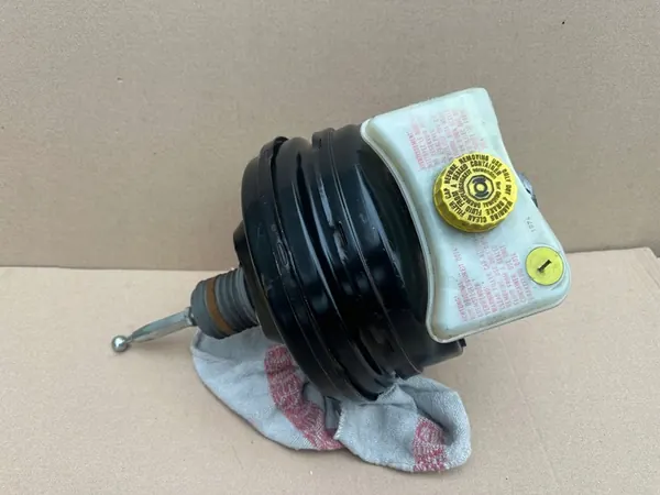 AUDI A6 C6 3.2 FSI Bromsservo Pump 4F0612105F image 8