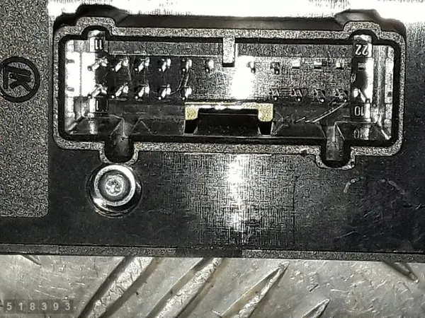 Interruptor Volvo V50 OEM 30658444 - Pieza Usada image 4