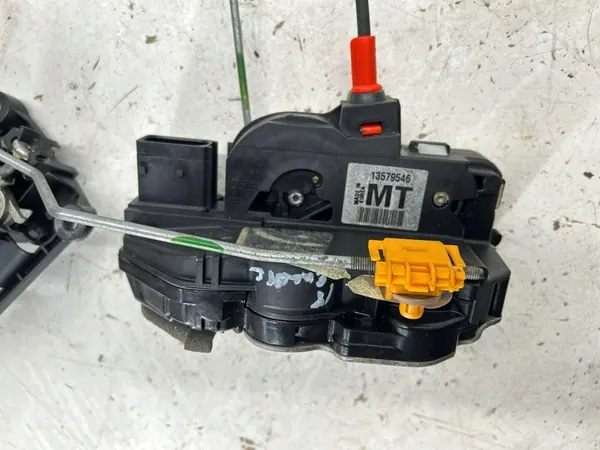 Rechte hintere Türschloss Buick Encore I 2021 image 5