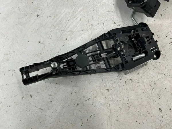 Rechte hintere Türschloss Buick Encore I 2021 image 6