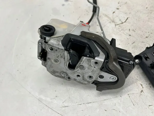 Rechte hintere Türschloss Buick Encore I 2021 image 7