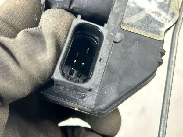 Rechte hintere Türschloss Buick Encore I 2021 image 9