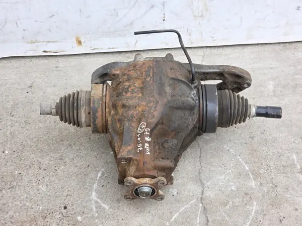 Différentiel arrière OEM 9043530510 pour Vito Viano W639 image 3