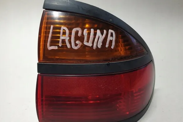 Lámpara trasera derecha RENAULT LAGUNA I 7700420123 image 2