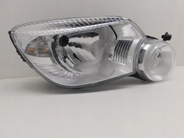 Farol Direito Skoda Yeti 2008-2012 OEM 5L1941016A image 2