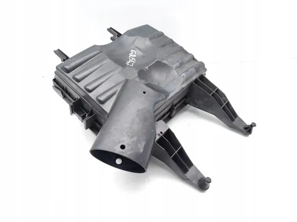 Mercedes-Benz Sprinter 3-T Ilmansuodattimen kotelo 2008 Van A0000902651 image 2