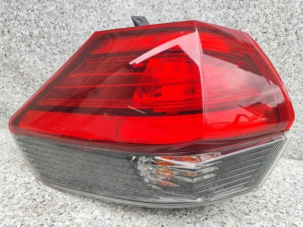 Luz trasera izquierda LED Nissan X-Trail T32 LIFT 17-21 OEM image 3