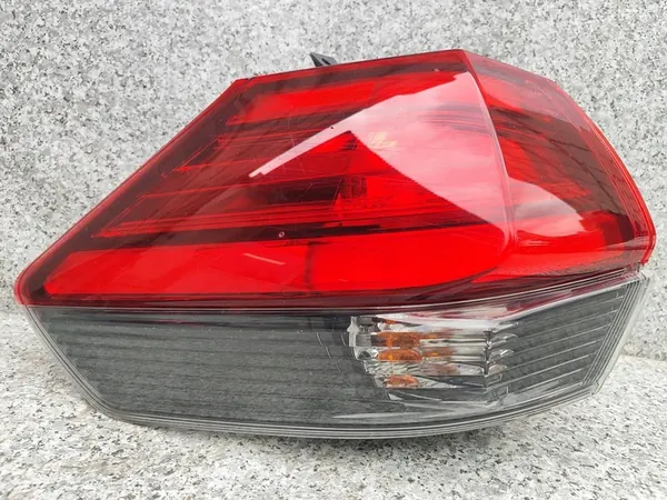 Luz trasera izquierda LED Nissan X-Trail T32 LIFT 17-21 OEM image 4