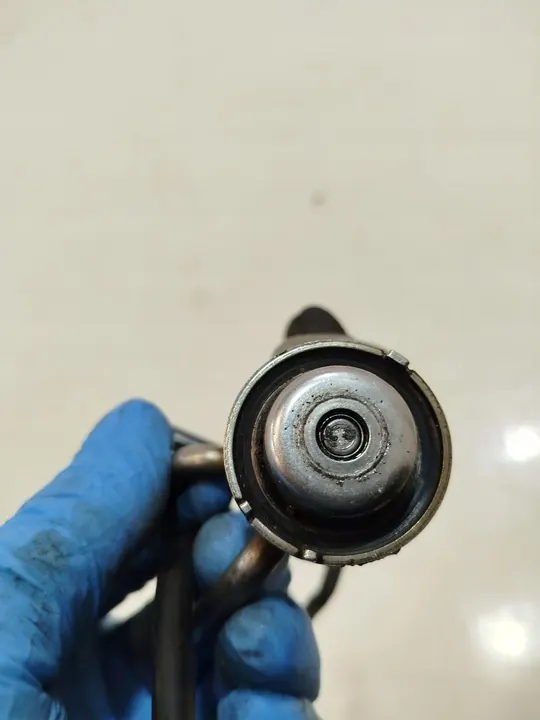 ADBLUE INJEKTOR VW PASSAT B8 2.0 TDI 04L131113K image 2