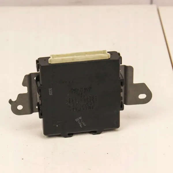 Module de frein OEM 8999047023 pour Toyota Prius 2010 image 2