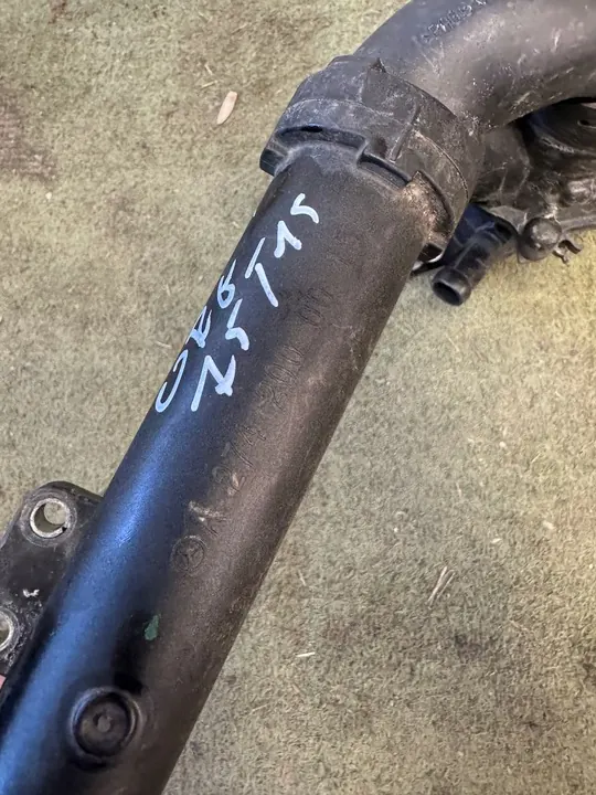 Mercedes Thermostat C-Class 2018-2020 OEM 2742000015 image 4