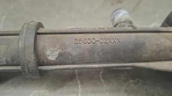 Carcasa de termostato Tubería de agua Kia Picanto I 2560002xxx image 2