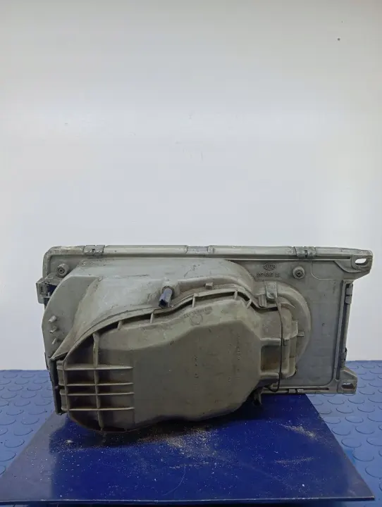 Farol esquerdo MERCEDES-BENZ W123 OEM 117683LI image 4
