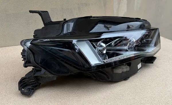 Oikea Etuvalaisin Peugeot 508 II Lift GT Line Full LED image 2