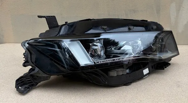 Oikea Etuvalaisin Peugeot 508 II Lift GT Line Full LED image 4