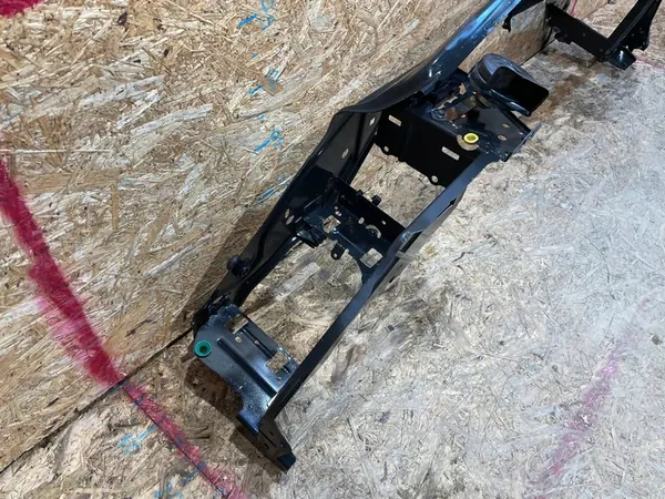 Reforço de Para-choque Dianteiro Volvo XC70 II 07-16 image 3