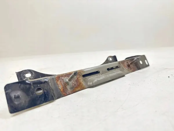 Support d'aile Toyota Urban Cruiser (XP110) 2009 MTL23802 image 3