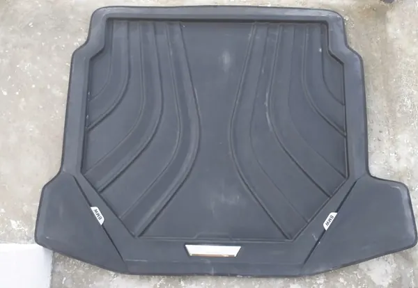 Alfombrilla de maletero BMW OE de goma image 2
