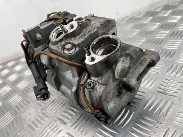 Compresor AC Mercedes W204 W212 M276 A0008302300 image 4