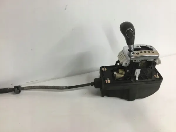Audi A4 S4 B7 Schalthebel OEM 8E1713111R - Gebraucht image 4