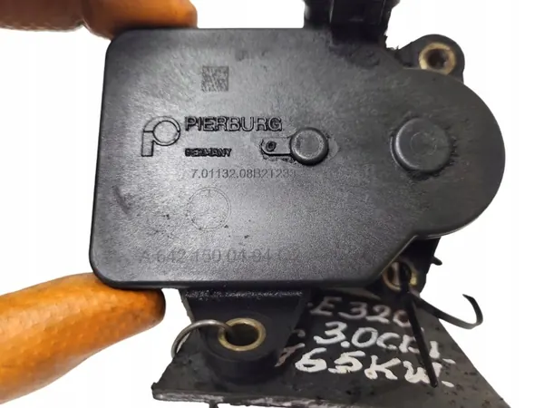 Motor de compuerta Mercedes-Benz OEM A6421500494Q2 Usado image 5